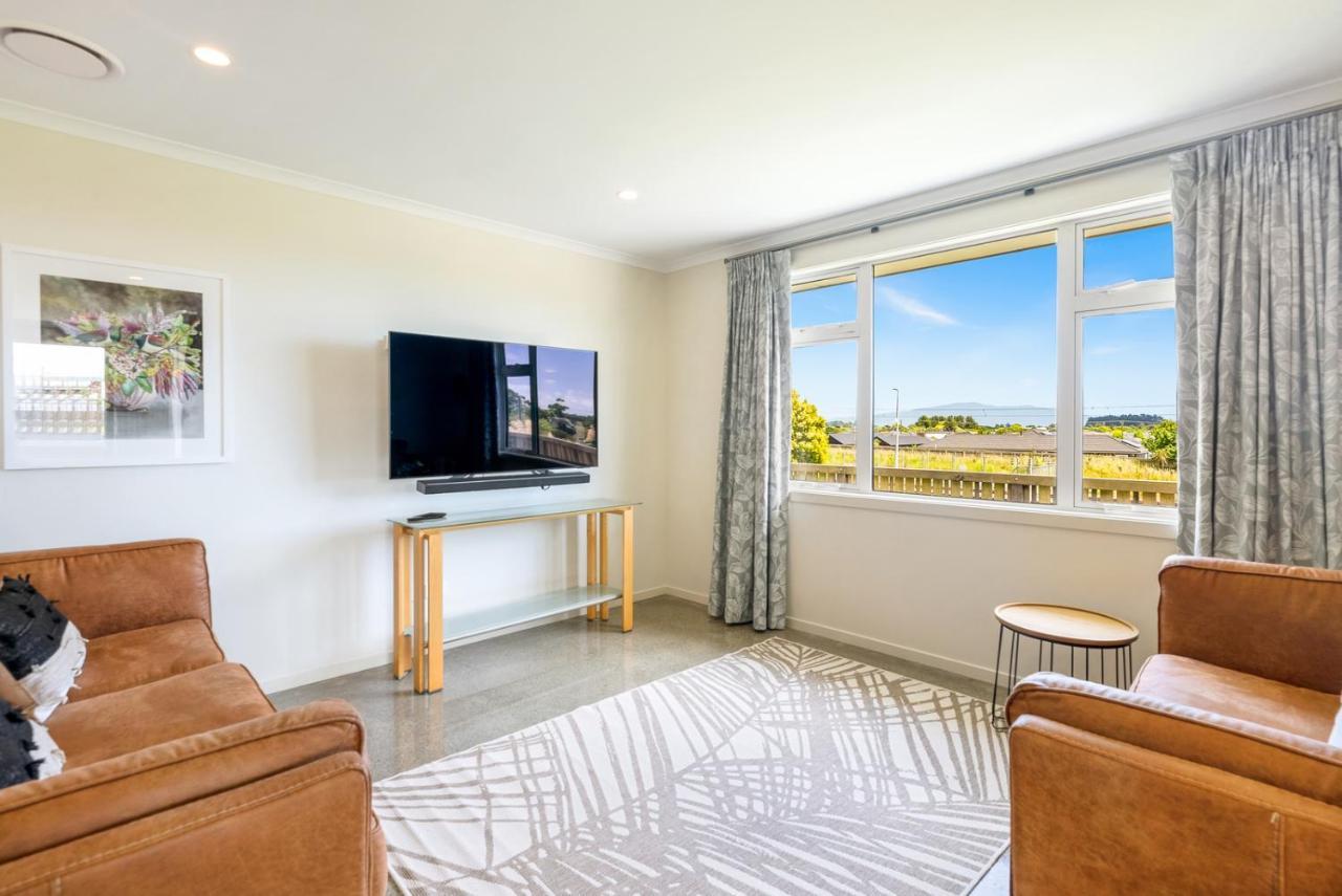 Matenga Townhouse - Waikanae Holiday Home ภายนอก รูปภาพ
