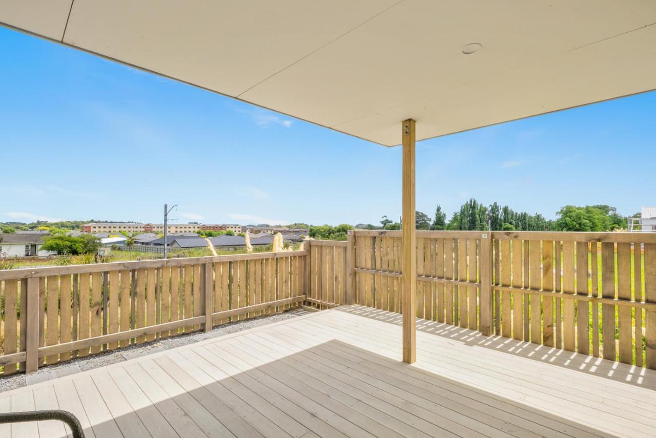 Matenga Townhouse - Waikanae Holiday Home ภายนอก รูปภาพ